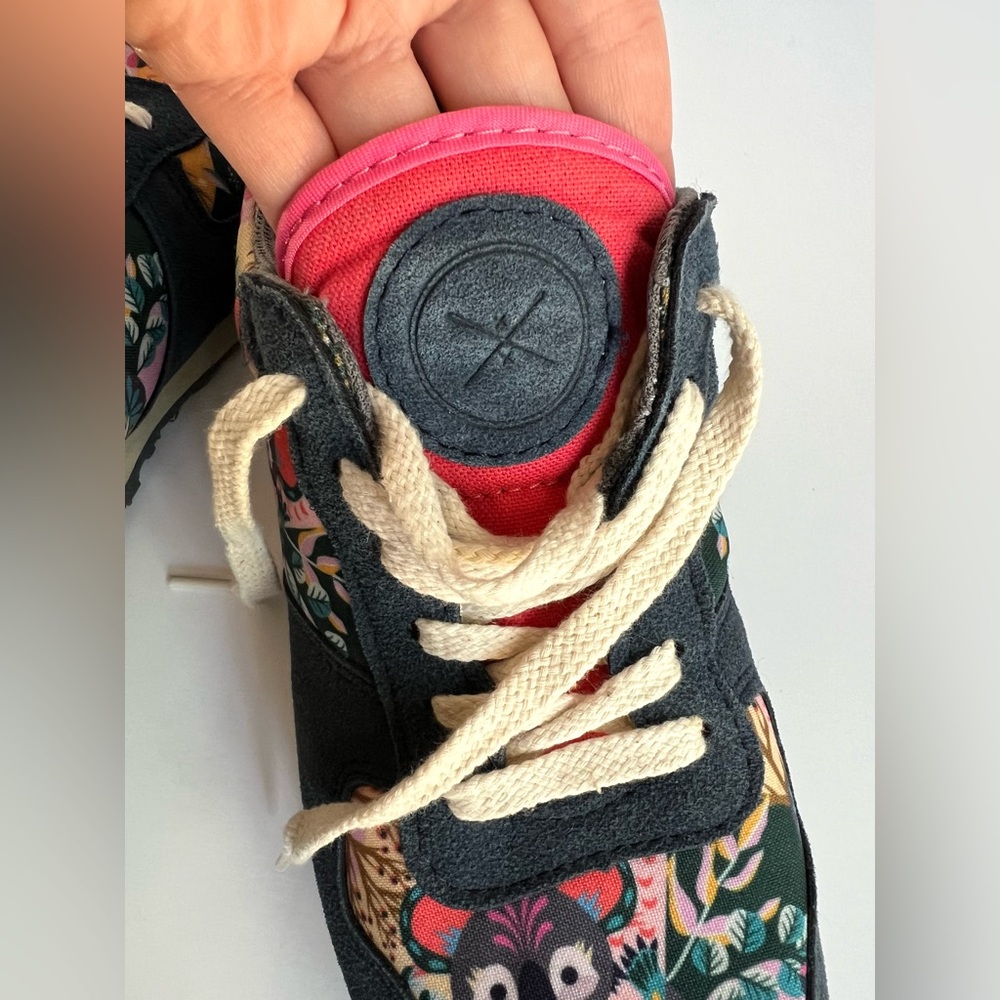 Women’s Floral Accent Multicolor Sneakers - Casual Comfort - Picture 14 of 16